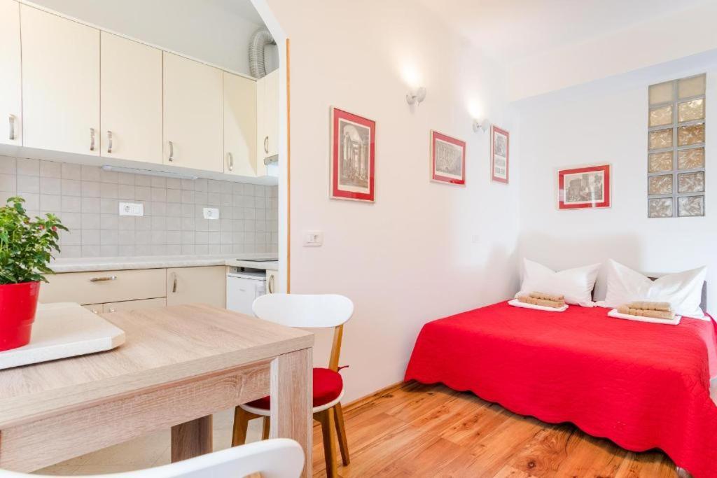 Apartments Yoe Split Exterior foto